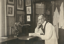 Harvey Cushing, in the Hunterian  Neurosurgical Laboratory, Johns Hopkins Hospital, 1907. Photo: Image courtesy of the Alan Mason Chesney Medical Archives of the Johns Hopkins Medical Institutions